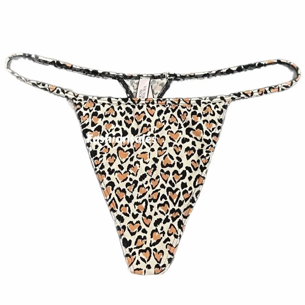 VIctoria’s Secret Stretch cotton v-string Thong Panty Animal Print Xlarge